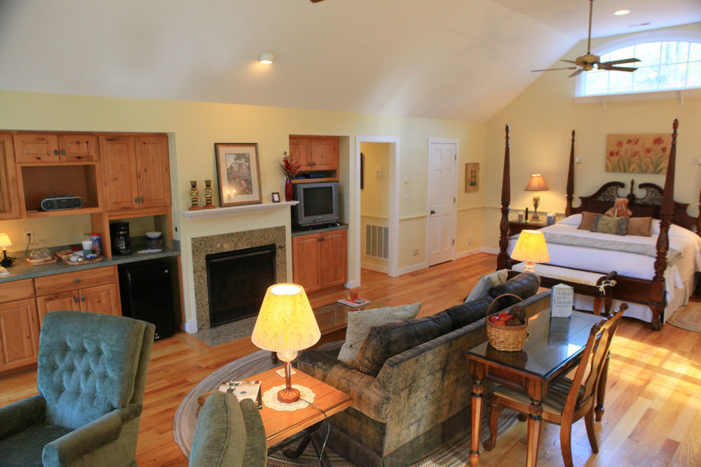 The Inn At Sugar Hollow Farm Crozet Екстериор снимка